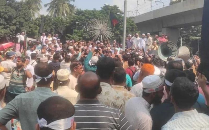 এমপিওভুক্ত শিক্ষকদের ‘কালো পতাকা মিছিল